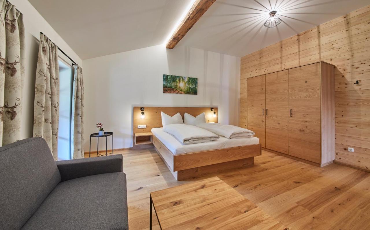 Feriengut Streitberg Appartements Вихофен Екстериор снимка