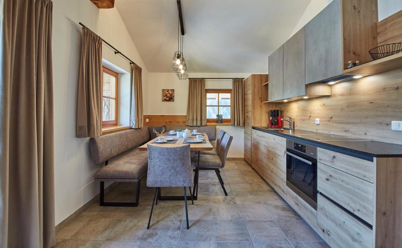 Feriengut Streitberg Appartements Вихофен Екстериор снимка