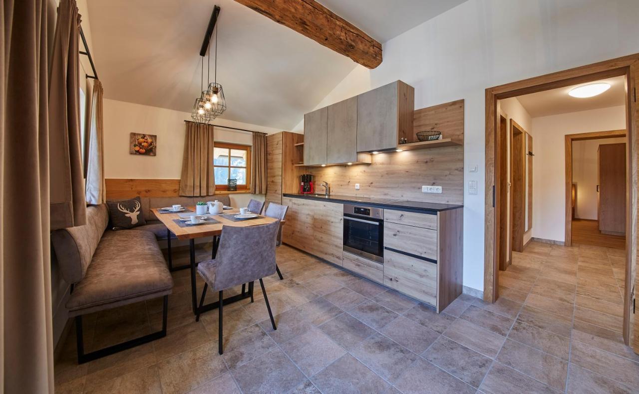Feriengut Streitberg Appartements Вихофен Екстериор снимка