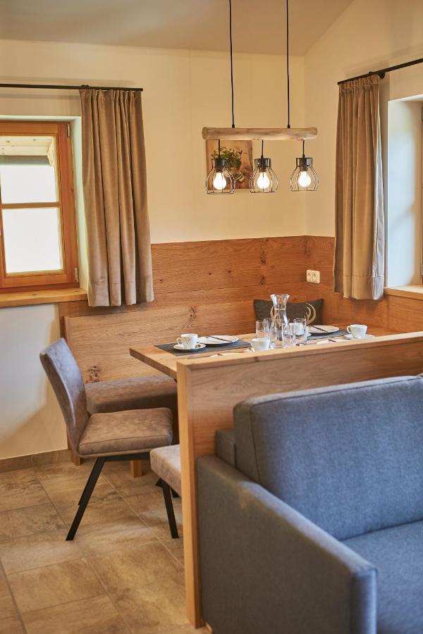 Feriengut Streitberg Appartements Вихофен Екстериор снимка
