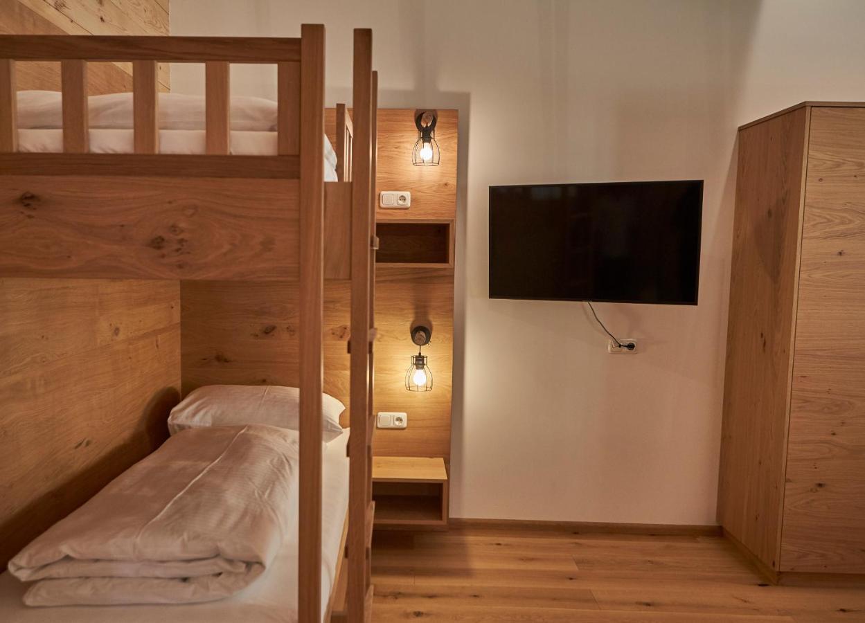 Feriengut Streitberg Appartements Вихофен Екстериор снимка