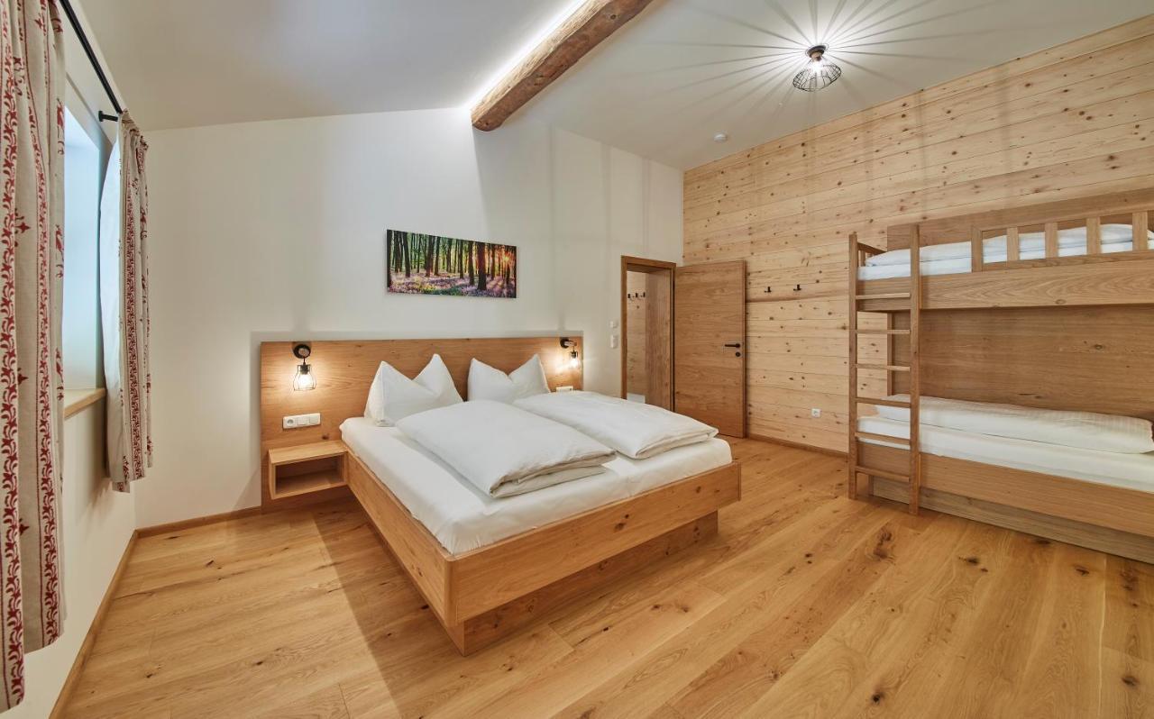 Feriengut Streitberg Appartements Вихофен Екстериор снимка
